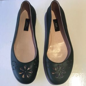A.P.C. Flats size 8-8.5